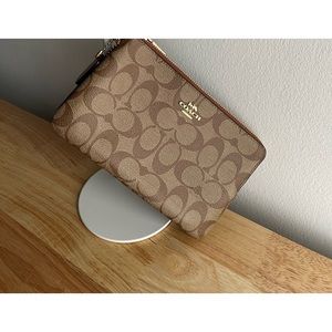 Coach wristlet - NWOT